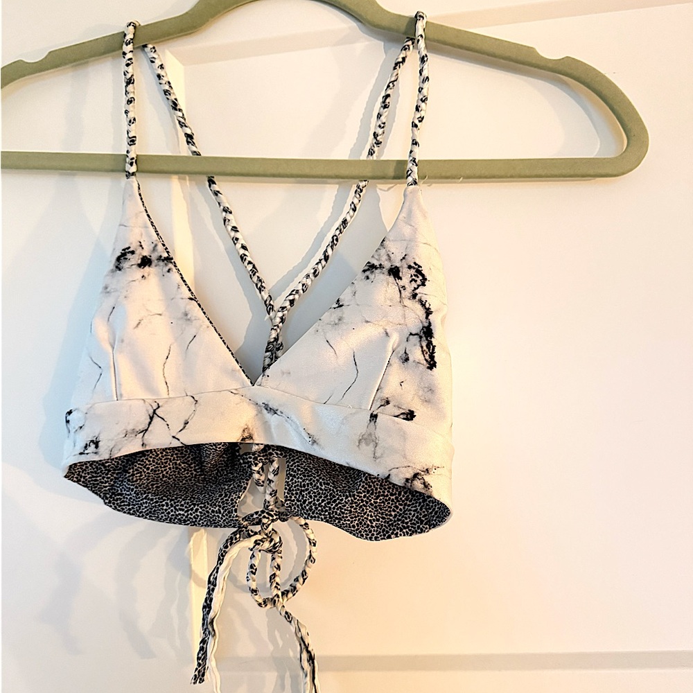 LALI and LAYLA GRECIAN MARBLE reversible  Bikini Top